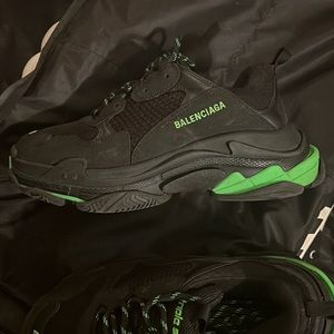 Balenciaga Triple S Sneaker Black Fluo Green